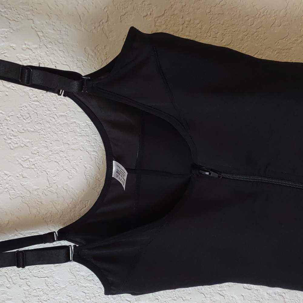 Women's Size Medium Under Breast Zip Thong Bodyshaper NEW without Tags - Picture 2 of 4